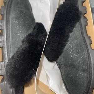 UGG Coquette slipper size 8